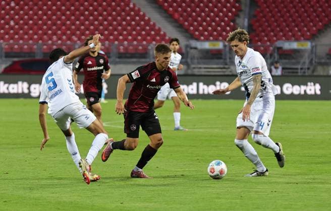 29 08 2025 Soccer Season 2025 2026 2 Soccer Bundesliga 04 Matchday 1 FC Nürnberg FCN Club SC Paderborn 07 SCP Sportfoto Zink DaMa xdaxmax DFL regulations prohibit any use of photographs as image sequences and or quasi video only for editorial use Santiago Castaneda 5, SC Paderborn 07 Finn Ole Becker 25, 1 FC Nürnberg FCN Calvin Brackelmann 4, SC Paderborn 07