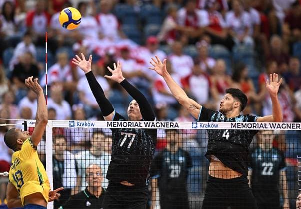 2025.08.29 Krakow Siatkowka 22 Memorial Huberta Jerzego Wagnera Brazylia - Argentyna N z Ricardo Lucarelli Matias Giraudo Joaquin Gallego Foto Norbert Barczyk PressFocus 2025.08.29 Krakow Volleyball 21 Hubert Jerzy Wagner Memorial Argentina - Brazil Ricardo Lucarelli Matias Giraudo Joaquin Gallego Credit: Norbert Barczyk PressFocus NEWSPIX.PL --- newspix.pl POLAND OUT! 