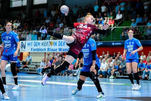 Handball Bundesliga Women, Sport Union Neckarsulm HSG Bensheim Auerbach Meike Schmelzer Bensheim Neckarsulm Ballei Baden Württemberg Germany