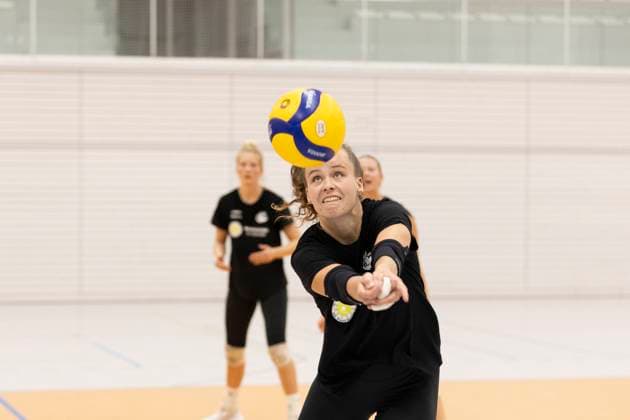 Test match Schwarz Weiss Erfurt vs VfB Suhl LOTTO Thüringen Erfurt 29 08 2025 Laura Berger 11 VfB Suhl LOTTO Thüringen Test match Schwarz Weiss Erfurt vs VfB Suhl LOTTO Thüringen Riethsporthalle Erfurt 29 08 2025 Copyright: xBEAUTIFULxSPORTS Duehringx