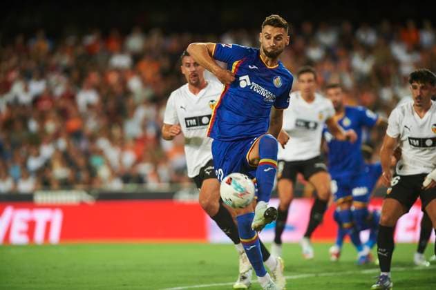 Domingos Duarte Getafe CF during the LaLiga EA Sports match between Valencia CF and Getafe CF at Estadio de Mestalla on August 29, 2025 in Valencia, Spain Photo by Maria Jose Segovia DeFodi Images