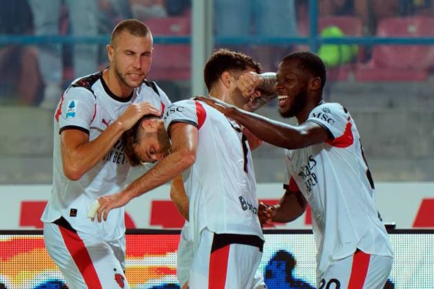 Christian Pulisic of AC Milan celebrates after scoring a goal with teammates during US Lecce vs AC Milan, Italian soccer Serie A match in Lecce, Italy, August 29 2025  Copyright: xEmmanuelexMastrodonato IPAxSportx xipa-agency.netx xx IPA_63592008 IPA_Agency_IPA63592008