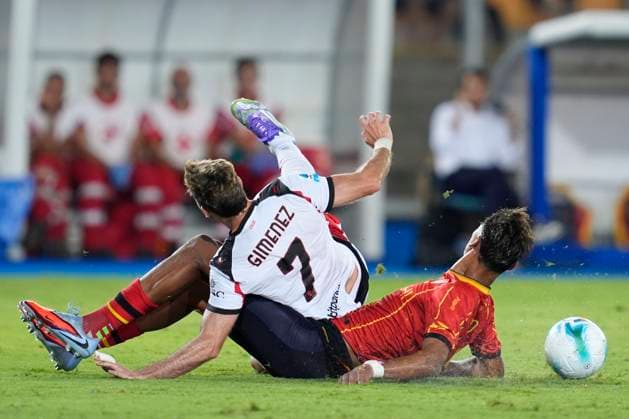 Santiago Gimenez (AC Milan) and Tiago Gabriel (US Lecce) battle for the ball, Serie A, US Lecce v AC Milan, Via del Mare Stadium, August 29, 2025, Lecce, Italy.