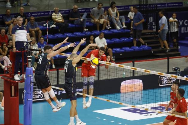 Ramazan Efe Mandiraci of Turkey seen in action during the FIPAV CUP MEN ELITE 2025, volleyball match between the national team, Nationalteam of Italy and the national team of Turkey, on 29 August 2025, Pala Vela, Turin, Italy. Photo Nderim Kaceli  Copyright: xNderimxKaceli IPAxSportx xipa-agency.netx xx IPA_63592500 IPA_Agency_IPA63592500
