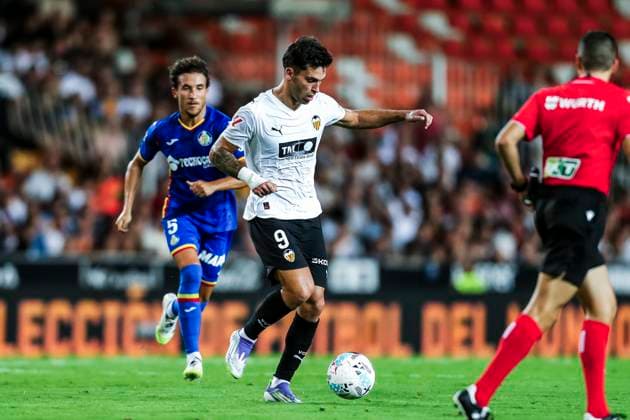 August 29, 2025, Valencia, Valencia, SPAIN: Hugo Duro of Valencia CF in action during the Spanish league, La Liga EA Sports, football match played between Valencia CF and Getafe CF at Mestalla stadium on August 29, 2025, in Valencia, Spain. Valencia SPAIN - ZUMAa181 20250829_zaa_a181_140 Copyright: xIvanxTerronx