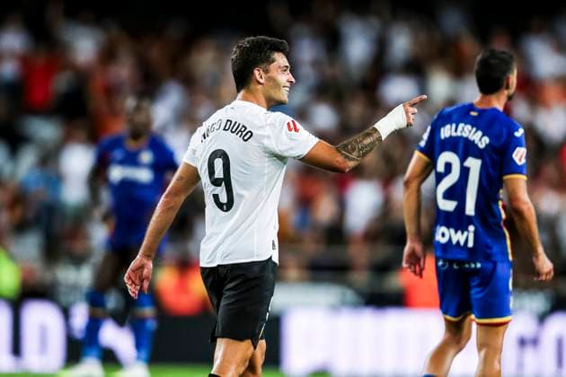 August 29, 2025, Valencia, Valencia, SPAIN: Hugo Duro of Valencia CF celebrates a goal during the Spanish league, La Liga EA Sports, football match played between Valencia CF and Getafe CF at Mestalla stadium on August 29, 2025, in Valencia, Spain. Valencia SPAIN - ZUMAa181 20250829_zaa_a181_167 Copyright: xIvanxTerronx