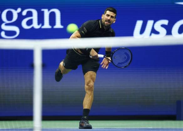 2025 US Open Tennis Championships, Day six, Billy Jean-King Tennis Centre, Flushing Meadows, New York, USA, 30 08 2025 Novak Djokovic (SRB) in action during his third round match against Cameron Norrie (GBR) in the 2025 US Open at Flushing Meadows New York Billy Jean King Tennis Centre, Flushing Meadows New York USA Copyright: xMarkxGreenwoodx