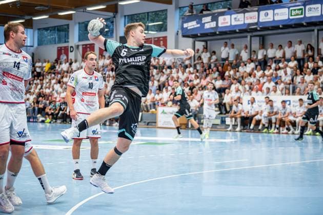 2 HBL TV Hüttenberg HC Oppenweiler Backnang, 29 08 25 Timm Buck HC Oppenweiler Backnang, 6 , Moritz Zörb TV Hüttenberg, 14 , Paul Ohl TV Hüttenberg, 10 2 HBL TV Hüttenberg HC Oppenweiler Backnang Hüttenberg, 29 08 25 Copyright: xBEAUTIFULxSPORTS Roeczeyx