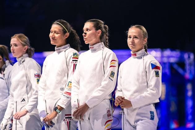 Lucie Hlavackova from Czech Republic (right) competes in women s Modern pentathlon, moderner Fünfkampf semifinals at the World Championships in Kaunas, Lithuania, 29 August 2025. (CTKxPhoto FilipxKomorous) CTKPhotoF202508290013901  CTKPhotoF202508290013901