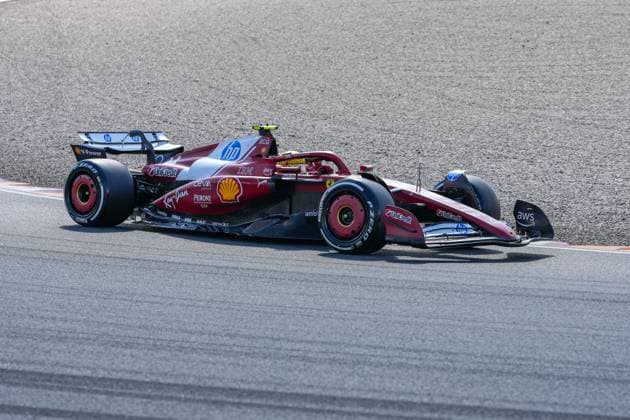 2025-08-30 F1 - Heineken Dutch GP - Third Practice Session ZANDVOORT, NETHERLANDS - AUGUST 30: Lewis Hamilton of Ferrari competing in the Third Practice Session during F1 - Heineken Dutch GP on August 30, 2025 in Zandvoort, Netherlands. Zandvoort Netherlands Content not available for redistribution in The Netherlands directly or indirectly through any third parties. Copyright: xAndrexWeeningx