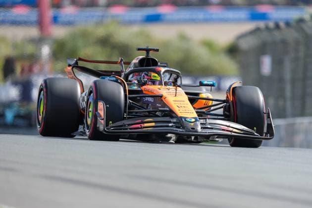 2025-08-30 F1 - Heineken Dutch GP - Third Practice Session ZANDVOORT, NETHERLANDS - AUGUST 30: Oscar Piastri of McLaren competing in the Third Practice Session during F1 - Heineken Dutch GP on August 30, 2025 in Zandvoort, Netherlands. Zandvoort Netherlands Content not available for redistribution in The Netherlands directly or indirectly through any third parties. Copyright: xAndrexWeeningx