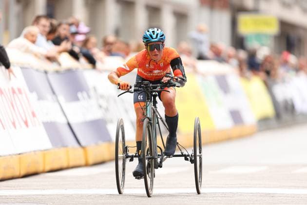 2025 UCI Para-cycling Road World Championships Picture by John Clifton SWpix.com - 30 08 2025 - Cycling - 2025 UCI Para-cycling Road World Championships - Ronse, Flanders, Belgium - Women T1 Road Race - Marieke Van Soest (Netherlands) wins the Women T1 Road Race to become World Champion Copyright: x xSWpix.comx(t axPhotographyxHubxLtd)xJohnxClifton SWpix.comx SWP-3069-1074