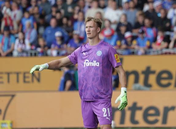 Jonas Krumrey Holstein Kiel Football, Men, Season 2025 2026, 2 BL, Holstein Stadion, Holstein Kiel vs Hannover 96 DFL REGULATIONS PROHIBIT ANY USE OF PHOTOGRAPHS AS IMAGE SEQUENCES AND OR QUASI VIDEO