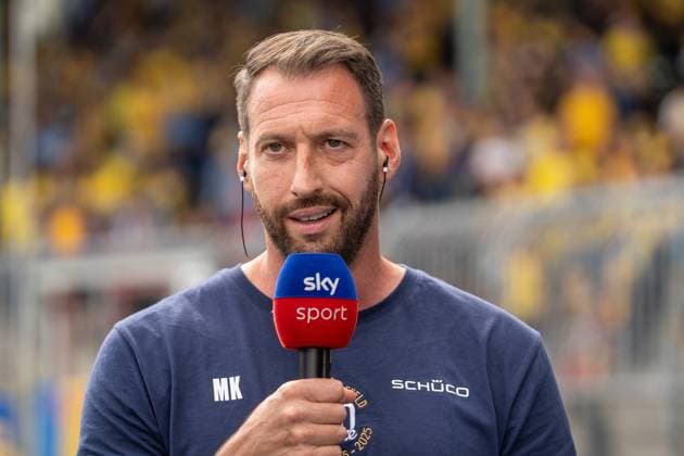 Mitch Kniat Head Coach DSC Arminia Bielefeld GER, Eintracht Braunschweig vs DSC Arminia Bielefeld, Soccer, 2 Bundesliga, Matchday 4, Season 2025 26, 30 08 2025 DFL REGULATES PROHIBIT ANY USE OF PHOTOGRAPHS AS IMAGE SEQUENCES AND OR QUASI VIDEO GER, Eintracht Braunschweig v DSC Arminia Bielefeld, Football, Bundesliga 2, Matchday 4, Season 2025 26, 30 08 2025 Braunschweig Copyright: xEibner-Pressefoto DanielxREINELTx EP_DRT