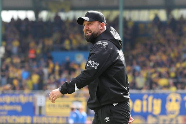 Braunschweig vs Bielefeld, 2 BL Braunschweig, 30 08 2025, FOOTBALL Eintracht Braunschweig vs Arminia Bielefeld, 2 BL, Season 2025 26 Head coach Heiner Backhaus Eintracht Braunschweig Braunschweig