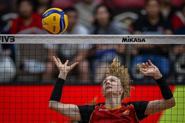 Italy v Germany - FIVB Women’s World Volleyball Championship BANGKOK, THAILAND - AUGUST 30: Emilia Weske (13) of Germany in action during FIVB Women’s World Volleyball Championship match between Italy and Germany at Huamark Indoor Stadium in Bangkok, Thailand on August 30, 2025. Mustafa Hatipoglu Anadolu Bangkok Thailand. Editorial use only. Please get in touch for any other usage.  Copyright: x2025xAnadoluxMustafaxHatipoglux