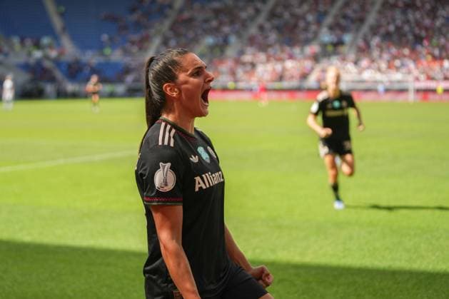 Google Pixel Womens Supercup, FC Bayern Munich vs VfL Wolfsburg, 30 08 2025 Jovana Damnjanovi FC Bayern Munich, 9 with her cheers to 2 0 Google Pixel Womens Supercup, FC Bayern Munich vs VfL Wolfsburg, BBBank Wildpark Karlsruhe, 30 08 2025 DFB DFL REGULATIONS PROHIBIT ANY USE OF PHOTOGRAPHS AS IMAGE SEQUENCES AND OR QUASI VIDEO Copyright: xBEAUTIFULxSPORTS Boscox