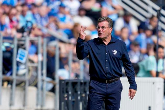 Trainer Dieter Hecking VfL Bochum gestures during the 2 Bundesliga match between VfL Bochum and Preußen Münster, Vonovia Ruhrstadion on August 30, 2025 in Bochum, Germany Photo by Alex Gottschalk DeFodi Images Trainer Dieter Hecking VfL Bochum gestures during the 2 Bundesliga match between VfL Bochum and Preußen Münster at Vonovia Ruhrstadion on August 30, 2025 in Bochum, Germany Photo by Alex Gottschalk DeFodi Images DFB DFL REGULATIONS PROHIBIT ANY USE OF PHOTOGRAPHS AS IMAGE SEQUENCES AND OR QUASI VIDEO Photo by Alex Gottschalk DeFodi Images DFB DFL REGULATIONS PROHIBIT ANY USE OF PHOTOGRAPHS AS IMAGE SEQUENCES AND OR QUASI VIDEO
