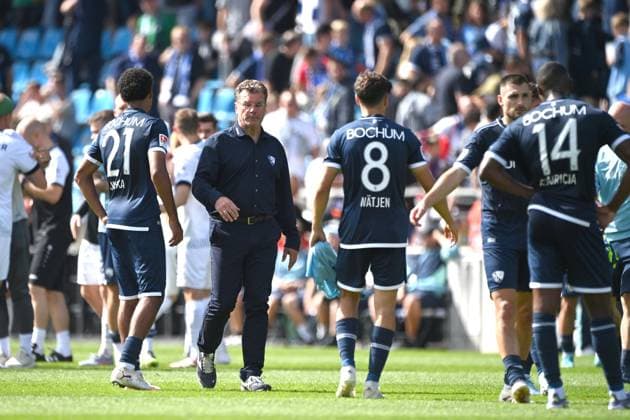 VFL Bochum enttaeuscht, enttäuscht, Enttäuschung, Enttaeuschung Francis ONYEKA BO , Trainer Dieter HECKING BO , Kjell WAETJEN, W tjen BO Fussball 2 Bundesliga, 4 Spieltag, matchday 4, VfL Bochum BO SC Preussen Muenster MS 1 2 am 30 08 2025, Vonovia Ruhrstadion Bochum Germany DFL regulations prohibit any use of photographs as image sequences and or quasi video Â
