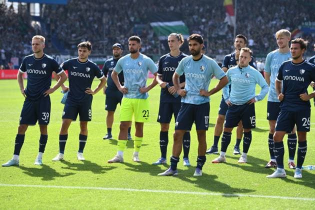 VFL Bochum enttaeuscht, enttäuscht, Enttäuschung, Enttaeuschung Fussball 2 Bundesliga, 4 Spieltag, matchday 4, VfL Bochum BO SC Preussen Muenster MS 1 2 am 30 08 2025, Vonovia Ruhrstadion Bochum Deutschland DFL regulations prohibit any use of photographs as image sequences and or quasi video Â