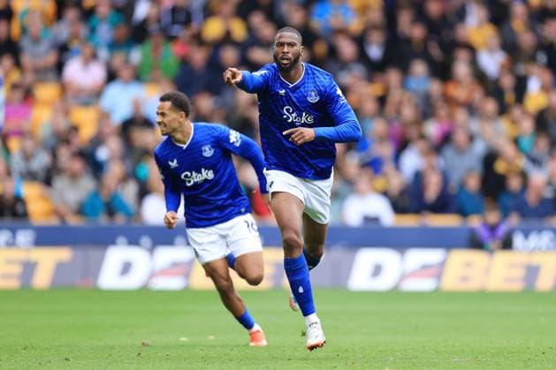 Fußball Premier League Wolverhampton Wanderers gegen Everton 30. August 2025 Premier League Wolverhampton Wanderers gegen Everton Beto von Everton jubelt nach seinem ersten Tor Foto Simon Stacpoole Abseits Wolverhampton UK  Copyright: xSimonxStacpoolexOffside