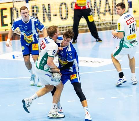 30 08 2025, GER, Handball, Men, Season 25 26, Daikin 1 Bl, 1 Matchday ThSV Eisenach SC DHfK Leipzig Marko Mamic SC DHfK Leipzig Phillip Meyer ThSV Eisenach,27 99817 Eisenach Werner Assmann Halle Am Sportp Thueringen Germany