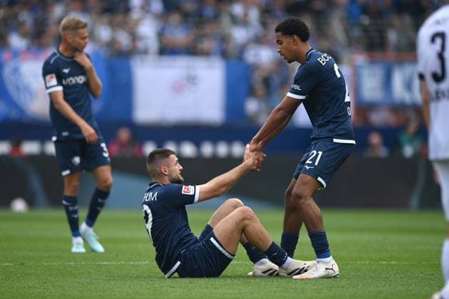 Matus BERO BO and Francis ONYEKA BO Football 2 Bundesliga, 4 Matchday, matchday 4, VfL Bochum BO SC Preussen Muenster MS 1 2 am 30 08 2025, Vonovia Ruhrstadion Bochum Germany DFL regulations prohibit any use of photographs as image sequences and or quasi video Â