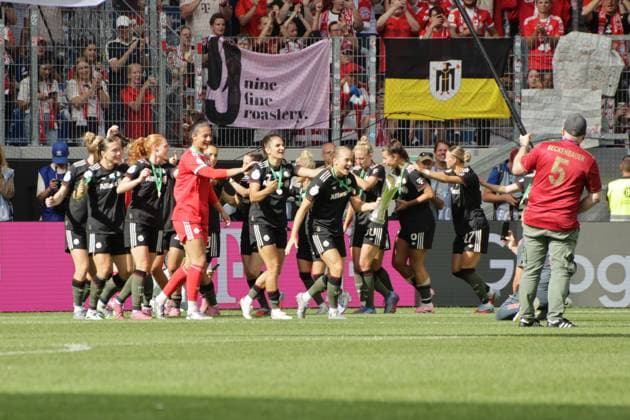 30 08 2025, xgrfx, Football DFB Supercup Women 2025, FC Bayern Munich VfL Wolfsburg v l FC Bayern Munich wins the DFB Supercup 2025 FC Bayern Munich DFL DFB REGULATIONS PROHIBIT ANY USE OF PHOTOGRAPHS as IMAGE SEQUENCES and or QUASI VIDEO Karlsruhe