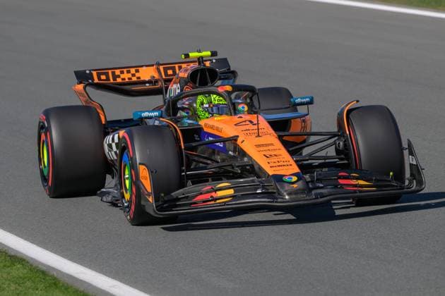 F1 Grand Prix of Netherlands - Qualifying Lando Norris of Great Britain drives the (4) McLaren MCL60 Mercedes on track during the third practice of the F1 Grand Prix of the Netherlands at Circuit Zandvoort in Zandvoort, Netherlands, on August 30, 2025. Zandvoort Netherland  Copyright: xJonathanxRaax originalFilename:raa-formula1250830_nphAx.jpg
