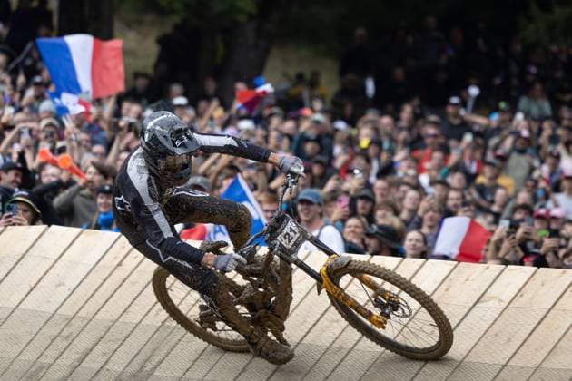COUPE DU MONDE DE VTT AUX GETS PHOTOPQR LE DAUPHINE Grégory YETCHMENIZA ; Les Gets ; 30 08 2025 ; Les Gets (Haute-Savoie), 30 août. Les Gets accueillent une étape de coupe du monde de VTT. UCI DOWNHILL WORLD CUP sur notre photo : Nathan Pontvianne. Grégory Yetchmeniza Le Dauphiné Libéré - France, Haute-Savoie August 30, 2025 Les Gets hosts a Mountain Bike World Cup stage Les Gets Haute-Savoie Rhône-Alpes France  Copyright: xPHOTOPQR LExDAUPHINE MAXPPPxGrégoryxYETCHMENIZAx 20250830JDL3178 20250830JDL3178