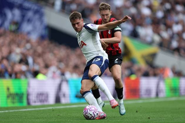 30th August 2025; Tottenham Hotspur Stadium, London, England; Premier League Football, Tottenham Hotspur versus Bournemouth; Micky van de Ven of Tottenham Hotspur challenged by David Brooks of AFC Bournemouth  JohnxPatrickxFletcher