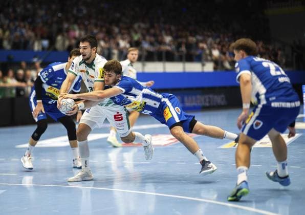 DAIKIN HBL HANDBALL MEN 1 BL 1 GAME DAY THSV EISENACH SC DHFK LEIPZIG FOR EDITORIAL PURPOSES ONLY p 30 08 2025 Eisenach DAIKIN HBL Handball 1 Bundesliga Men Season 2025 2026 1 Matchday Werner Assmann Halle ThSV Eisenach SC DHfK Leipzig in photo Stephan Seitz 44 ThSV Eisenach in duel with Luka Rogan 33 SC DHfK Leipzig Germany Thuringia Eisenach Copyright SaschaxFromm Copyright: SaschaxFromm doc826chbr0qba1g5ra7ljx ,EDITORIAL USE ONLY Copyright: SaschaxFromm