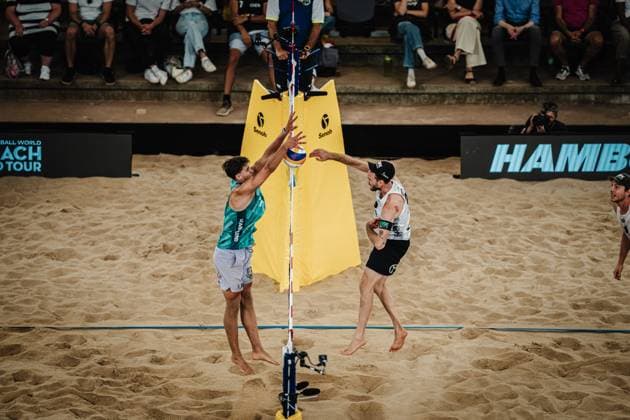 Beach Volleyball Men Beach Pro Tour Hamburg Elite 16 30 08 2025 v l Kristians Fokerots LAT v Clemens Wickler GER Hamburg Tennisstadion am Rothenbaum Hamburg Germany