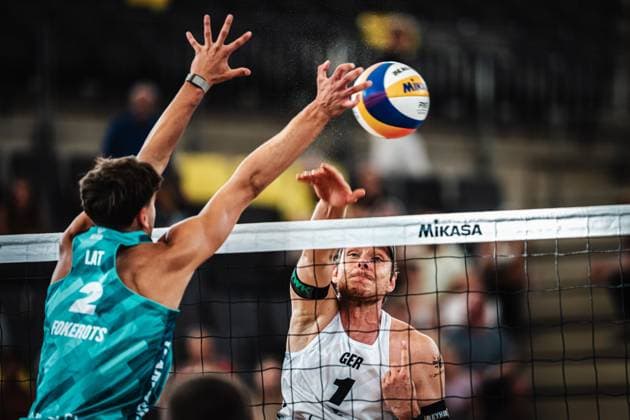 Beach Volleyball Men Beach Pro Tour Hamburg Elite 16 30 08 2025 v l Kristians Fokerots LAT v Nils Ehlers GER Hamburg Tennisstadion am Rothenbaum Hamburg Germany