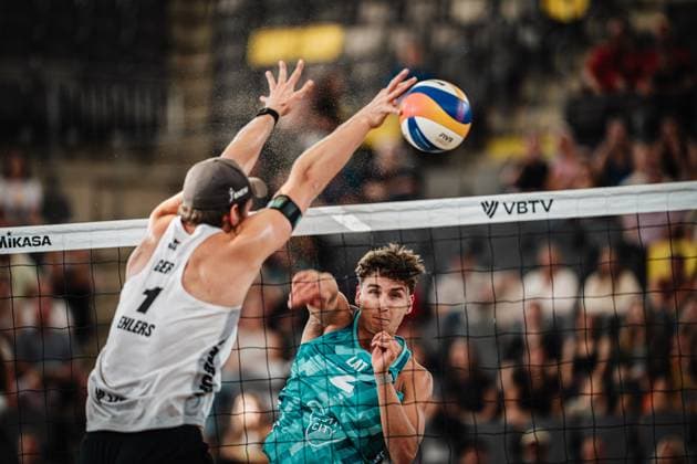 Beach Volleyball Men Beach Pro Tour Hamburg Elite 16 30 08 2025 v l Nils Ehlers GER vs Kristians Fokerots LAT Hamburg Tennisstadion am Rothenbaum Hamburg Germany