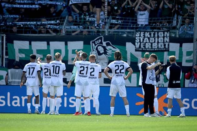 SC Preussen Muenster Jubel, jubeln, Freude, cheers, Schlussjubel, Fussball 2 Bundesliga, 4 Spieltag, matchday 4, VfL Bochum BO SC Preussen Muenster MS 1 2 am 30 08 2025, Vonovia Ruhrstadion Bochum Deutschland DFL regulations prohibit any use of photographs as image sequences and or quasi video Â