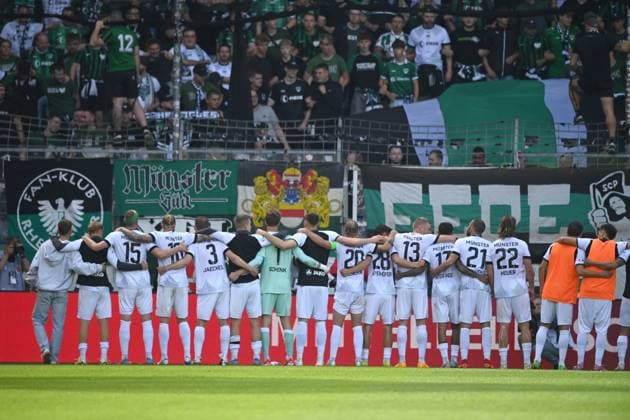 SC Preussen Muenster Schlussjubel, Jubel, jubeln, Freude, cheers, Fussball 2 Bundesliga, 4 Spieltag, matchday 4, VfL Bochum BO SC Preussen Muenster MS 1 2 am 30 08 2025, Vonovia Ruhrstadion Bochum Deutschland DFL regulations prohibit any use of photographs as image sequences and or quasi video Â