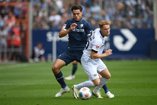 Kjell WAETJEN, W tjen BO vs Luca BOLEY MS action, duel, Football 2 Bundesliga, 4 Spieltag, matchday 4, VfL Bochum BO SC Preussen Muenster MS 1 2 am 30 08 2025, Vonovia Ruhrstadion Bochum Germany DFL regulations prohibit any use of photographs as image sequences and or quasi video Â