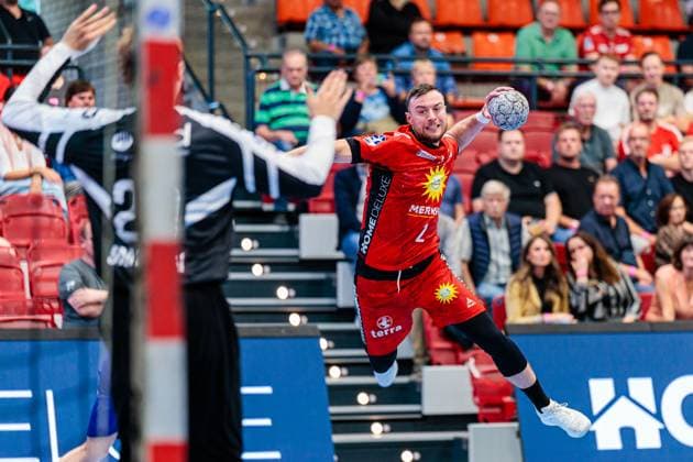 v l Christian Simonsen TSV Bayer Dormagen, 20 , Jo Gerrit Genz TuS N Luebbecke, 02 GER, TuS N Luebbecke vs TSV Bayer Dormagen, Handball, 2 Bundesliga, 1 Matchday, Season 2025 2026, 30 08 2025 GER, TuS N Luebbecke vs TSV Bayer Dormagen, Handball, 2 Bundesliga, 1 Matchday, Season 2025 2026, 30 08 2025 Luebbecke Copyright: xEibner-Pressefoto JanxRollingerx EP_JSK