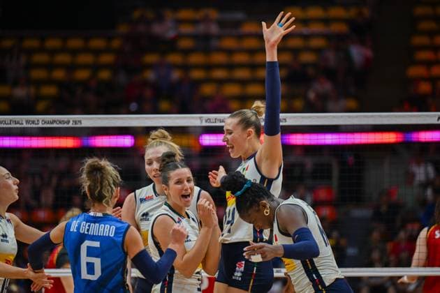 Italy v Germany - FIVB Women’s World Volleyball Championship BANGKOK, THAILAND - AUGUST 30: Players of Italy celebrate during FIVB Women’s World Volleyball Championship match between Italy and Germany at Huamark Indoor Stadium in Bangkok, Thailand on August 30, 2025. Mustafa Hatipoglu Anadolu Banghok Thailand. Editorial use only. Please get in touch for any other usage.  Copyright: x2025xAnadoluxMustafaxHatipoglux