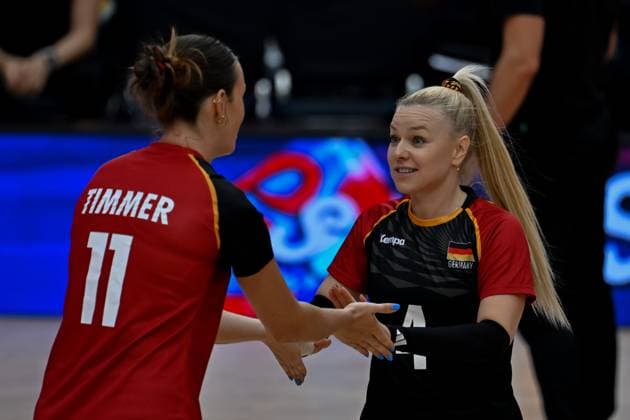 Italy v Germany - FIVB Women’s World Volleyball Championship BANGKOK, THAILAND - AUGUST 30: Pia Timmer (11) and Anna Pogany (4) of Germany during FIVB Women’s World Volleyball Championship match between Italy and Germany at Huamark Indoor Stadium in Bangkok, Thailand on August 30, 2025. Mustafa Hatipoglu Anadolu Banghok Thailand. Editorial use only. Please get in touch for any other usage.  Copyright: x2025xAnadoluxMustafaxHatipoglux