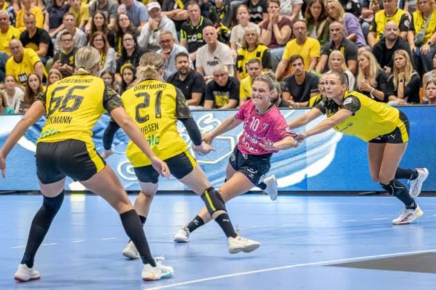Nele Franz TuS Metzingen, 10 GER, Borussia Dortmund vs TuS Metzingen, Handball, ALSCO Womens Bundesliga, Season 2025 2026, 1 Matchday, 30 08 2025 GER, Borussia Dortmund vs TuS Metzingen, Handball, ALSCO Womens Bundesliga, Season 2025 2026, 1 Matchday, 30 08 2025 Dortmund Copyright: xEibner-Pressefoto WolfgangxStummx EP_EER