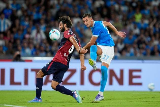 Lorenzo Lucca (SSC Napoli) in action, Serie A, SSC Napoli v Cagliari Calcio, Diego Maradona Stadium, August 30, 2025, Naples, Italy.
