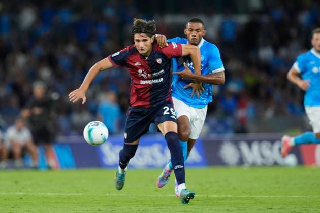 Gennaro Borrelli (Cagliari Calcio) and Juan Jesus (SSC Napoli) battle for the ball, Serie A, SSC Napoli v Cagliari Calcio, Diego Maradona Stadium, August 30, 2025, Naples, Italy.