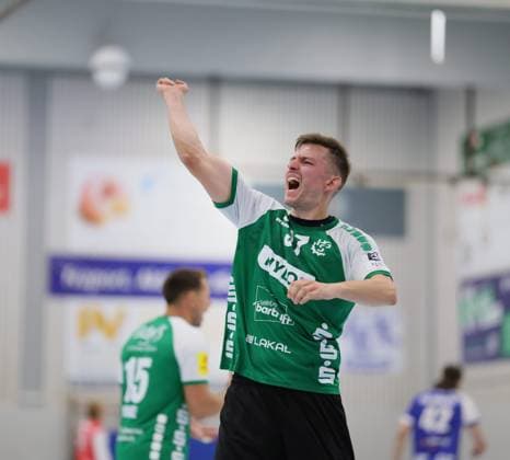 Germany Kelkheim Münster 30 08 2025 Handball Hessen 3 Liga Staffel Süd West Herren Saison 2025 2026 2 Spieltag TSG Münster blue HG Saarlouis green v l Tom Paetow HG Saarlouis 37 Sport TSG Münster HG Saarlouis