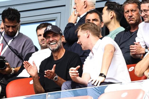Jürgen Klopp (RB Leipzig) und Vorstandsvorsitzender Johann Nicolaus Plenge (RB Leipzig) - 1. Fussball Bundesliga Saison 2025-2026 Punktspiel RB Leipzig vs. 1. FC Heidenheim in der Red Bull Arena in Leipzig - Fussball,Deutschland,Mann,Männer,30.08.2025 *** Jürgen Klopp RB Leipzig and CEO Johann Nicolaus Plenge RB Leipzig 1 Soccer Bundesliga Season 2025 2026 Point Match RB Leipzig vs 1 FC Heidenheim at the Red Bull Arena in Leipzig Soccer,Germany,Man,Men,30 08 2025
