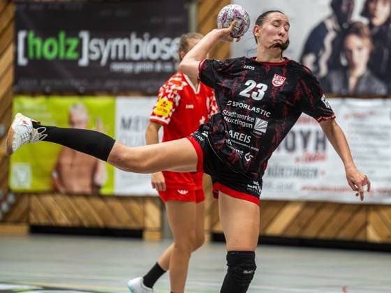 Leonie Dreizler TG Nuertingen, 23 on seven-meter penalty, TG Nuertingen vs 1 FSV Mainz 05, Handball, 2 Bundesliga, Season 2025 2026, 30 08 2025 TG Nuertingen vs 1 FSV Mainz 05, Handball, 2 Bundesliga, Season 2025 2026, 30 08 2025 Nuertingen Copyright: xMichaelxSchmidt Eibner-Pressefotx EP_MST