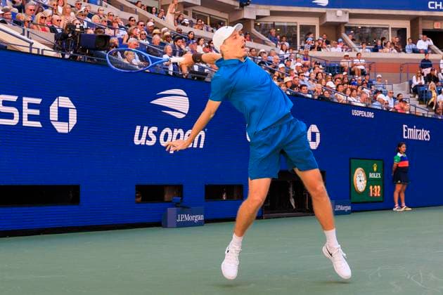 August 30, 2025, Flushing Meadows, New York, USA: Denis Shapovalov hits a backhand return during a match against Jannik Sinner on Day 7 of the 2025 US Open at USTA Billie Jean King National Tennis Center on Saturday August 30, 2025 in the Flushing neighborhood of the Queens borough of New York City. JAVIER ROJAS PI Flushing Meadows USA - ZUMAp124 20250830_zaa_p124_074 Copyright: xJavierxRojasx
