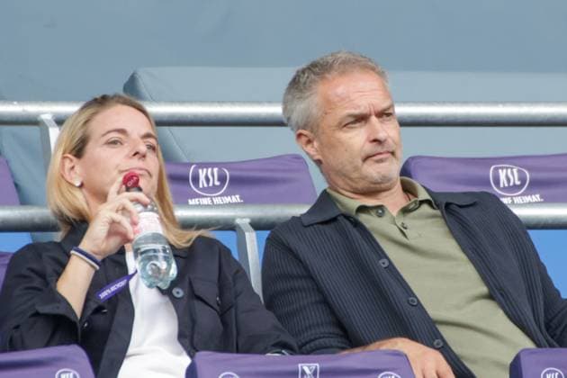 30.08.2025, xgrfx, Fussball DFB Supercup Frauen 2025, FC Bayern München - VfL Wolfsburg v.l. Nia Künzer, Christian Wück (DFL DFB REGULATIONS PROHIBIT ANY USE OF PHOTOGRAPHS as IMAGE SEQUENCES and or QUASI-VIDEO) Karlsruhe *** 30 08 2025, xgrfx, Football DFB Supercup Women 2025, FC Bayern München VfL Wolfsburg v l Nia Künzer, Christian Wück DFL DFB REGULATIONS PROHIBIT ANY USE OF PHOTOGRAPHS as IMAGE SEQUENCES and or QUASI VIDEO Karlsruhe