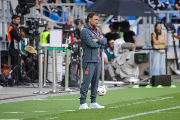 30 08 2025, xgrfx, Football DFB Supercup Women 2025, FC Bayern München VfL Wolfsburg v l Jose Antonio Barcala Garcia FC Bayern München DFL DFB REGULATIONS PROHIBIT ANY USE OF PHOTOGRAPHS as IMAGE SEQUENCES and or QUASI VIDEO Karlsruhe